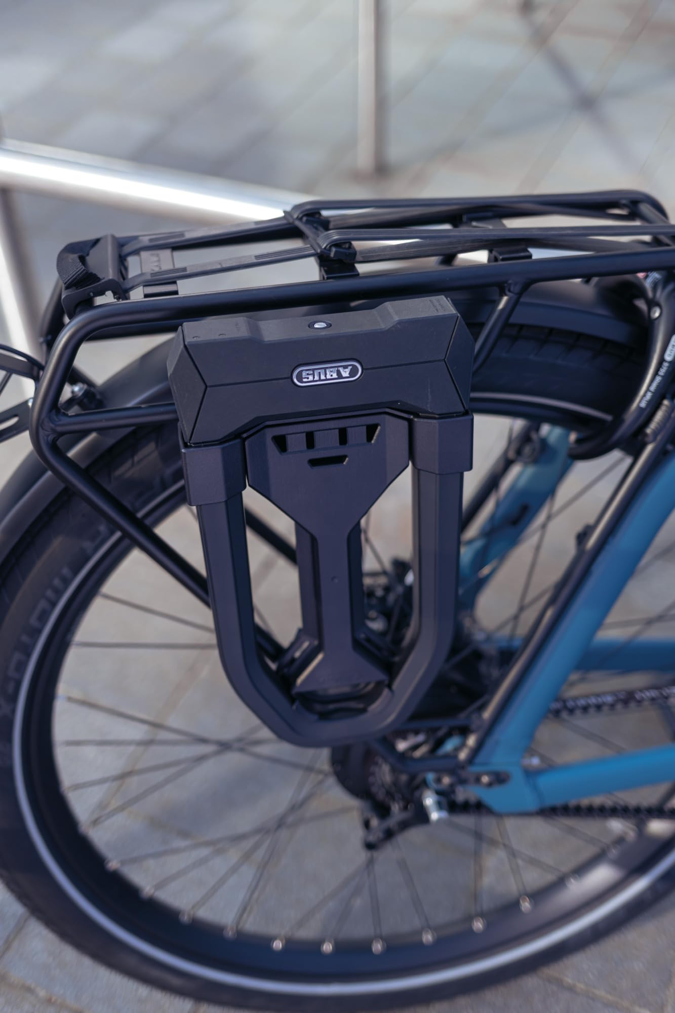 Antivol en U Granit Super Extreme 2500/165HB230 niveau de sécurité 15 pour vélo et vélo électrique avec protection contre scie et meuleuse