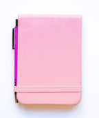 Carnet de poche vertical 11 x 7,5 cm avec stylo à bille assorti, couverture souple, 96 feuilles