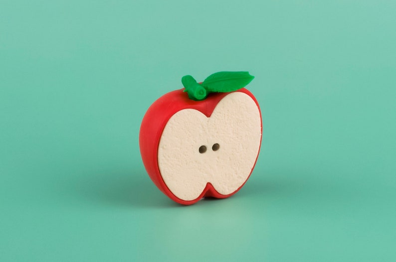Gommes à effacer pour fruits IWAKO : pomme, cerise, raisin, ananas - Jeu de 4