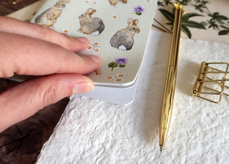 Carnet de notes A6 lapins fleurs printemps, papier recyclé, 60 pages
