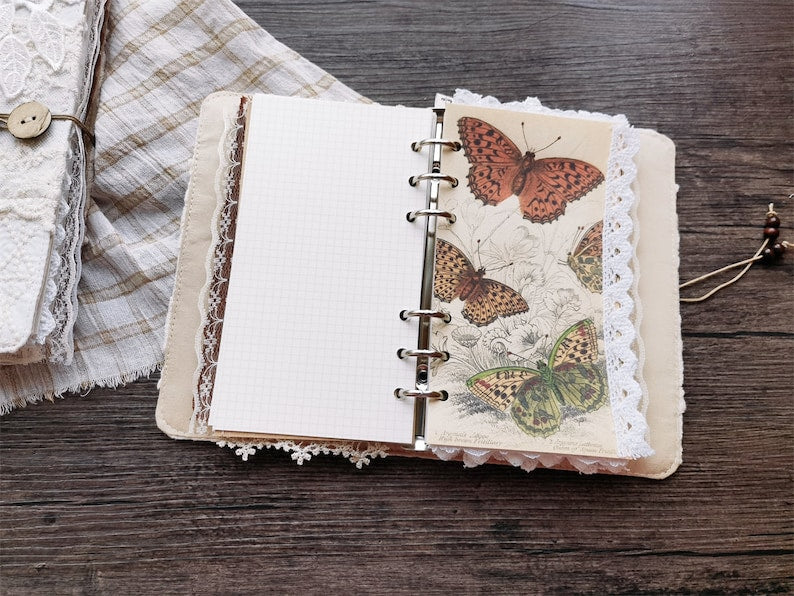 Carnet à feuilles mobiles A6/A5 avec couverture en tissu blanc crème et motif dentelle papillon – Bloc-notes rechargeable