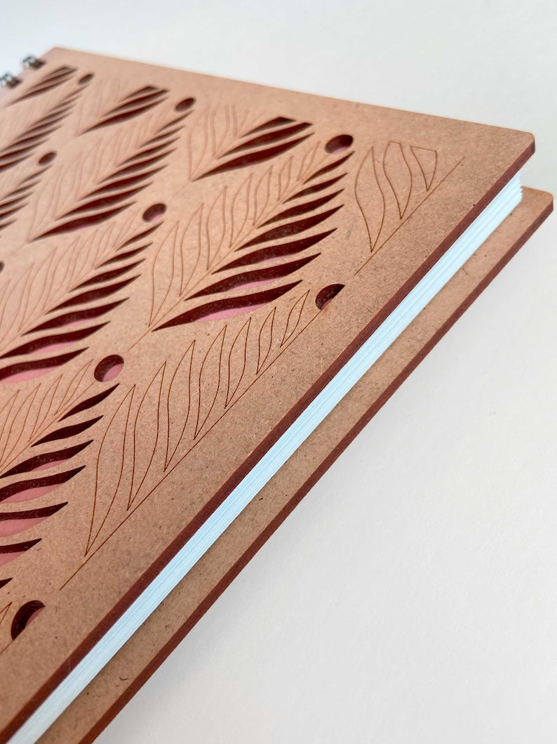 Album de scrapbooking A4 en bois gravé motif feuille de fougère