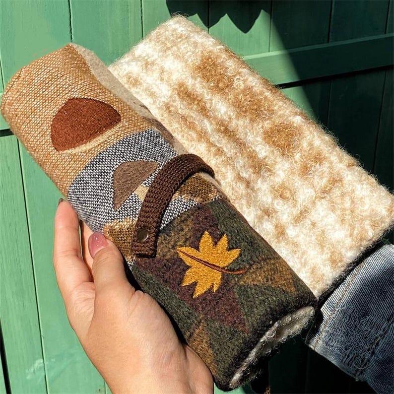 Protège-carnet A5 en patchwork et broderie (motif de fruits d'automne)