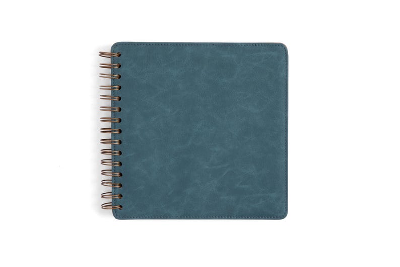 Carnet de notes à spirales, couverture rigide en cuir PU, carré bleu sarcelle 8,3 x 8,3 po, papier ligné