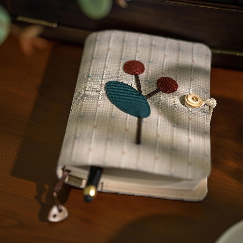 Carnet brodé main A5 A6 en tissu patchwork | Journal à couverture brodée