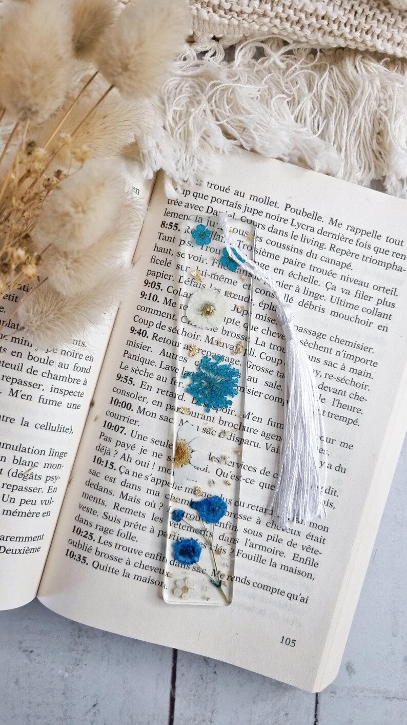 Marque-pages fleuris bicolore avec fleurs séchées