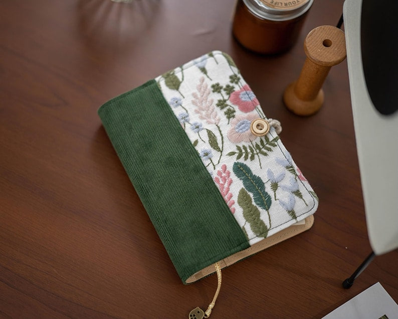 Carnet floral brodé en velours côtelé vert, rechargeable A5 A6, couverture botanique vintage, tissu texturé