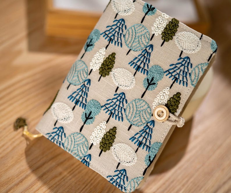 Carnet brodé arbres A5 A6, couverture lin, feuilles mobiles, journal nature