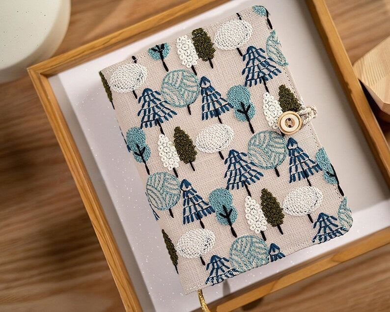 Carnet brodé arbres A5 A6, couverture lin, feuilles mobiles, journal nature