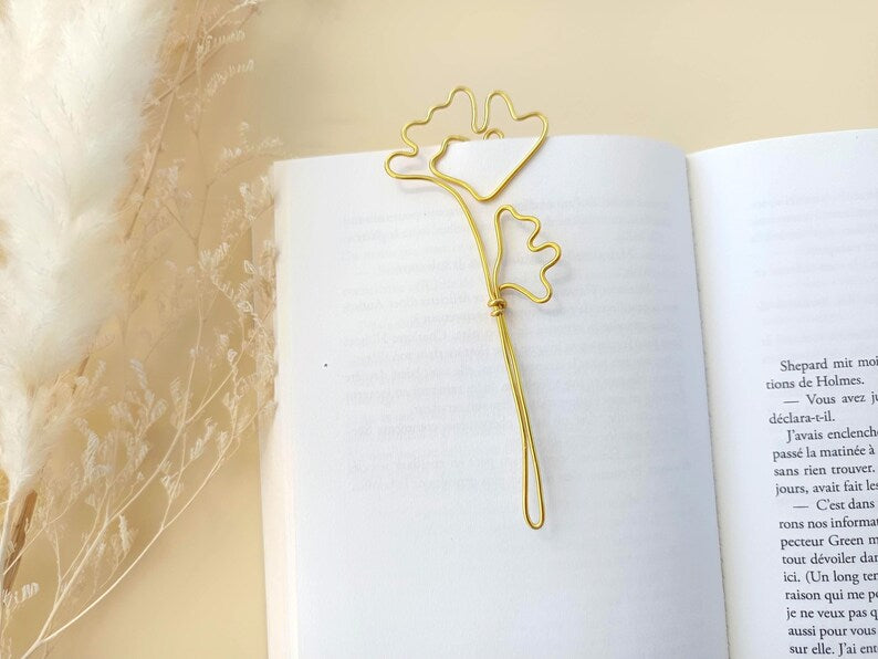 Marque-page trombone en fil d'aluminium martelé à la main - Feuilles de monstera, ginko, hibiscus, perce-neige - 11/12 cm