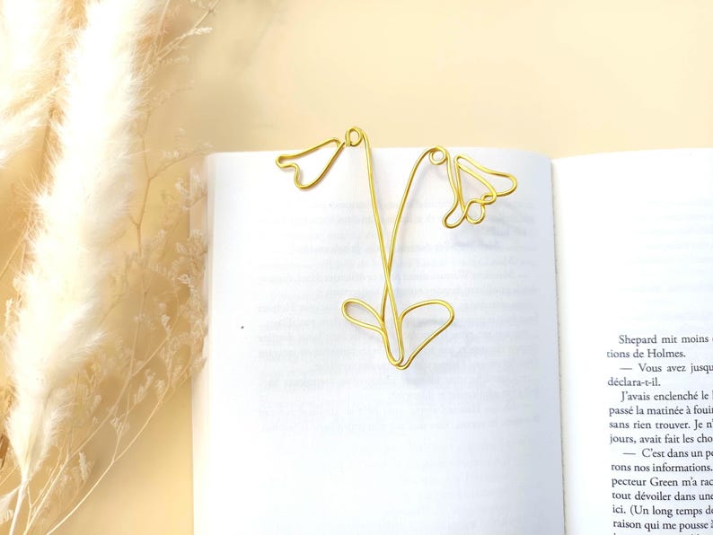 Marque-page trombone en fil d'aluminium martelé à la main - Feuilles de monstera, ginko, hibiscus, perce-neige - 11/12 cm