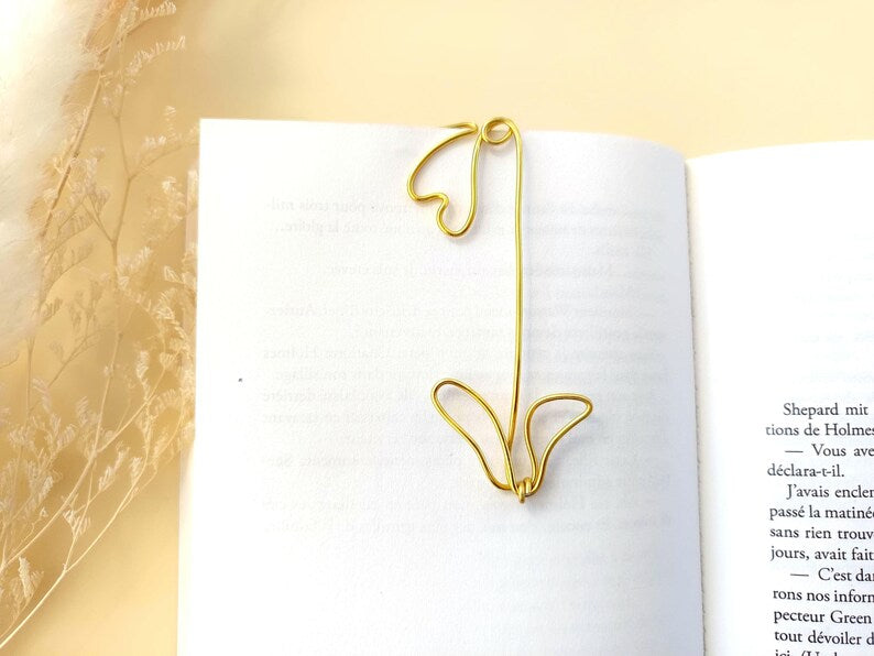 Marque-page trombone en fil d'aluminium martelé à la main - Feuilles de monstera, ginko, hibiscus, perce-neige - 11/12 cm